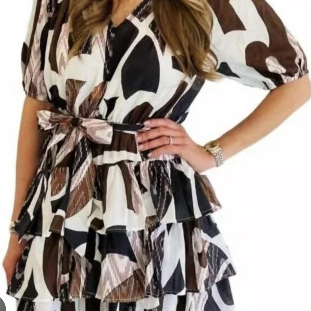 Beautiful tiered dress size M by Willa Story